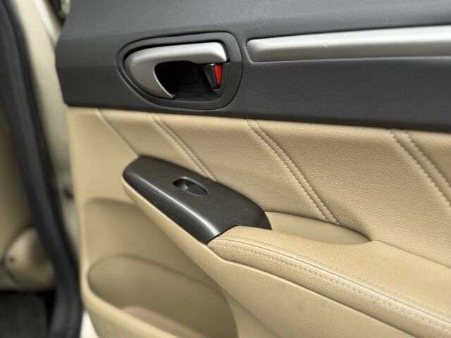 Желтый Хонда Цивик, объемом двигателя 1.8 л и пробегом 156 тыс. км за 6700 $, фото 14 на Automoto.ua