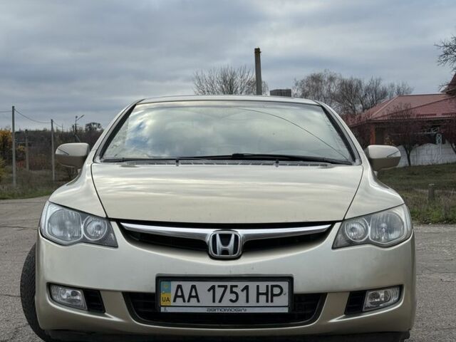 Желтый Хонда Цивик, объемом двигателя 1.8 л и пробегом 156 тыс. км за 6700 $, фото 1 на Automoto.ua