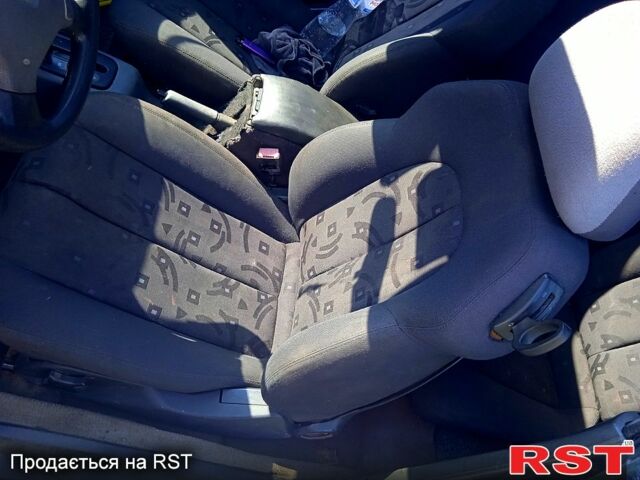 Сірий Хонда Сівік, об'ємом двигуна 1.5 л та пробігом 0 тис. км за 950 $, фото 7 на Automoto.ua