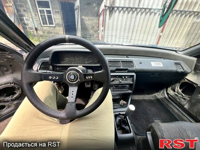 Серый Хонда Цивик, объемом двигателя 1.5 л и пробегом 300 тыс. км за 3500 $, фото 12 на Automoto.ua