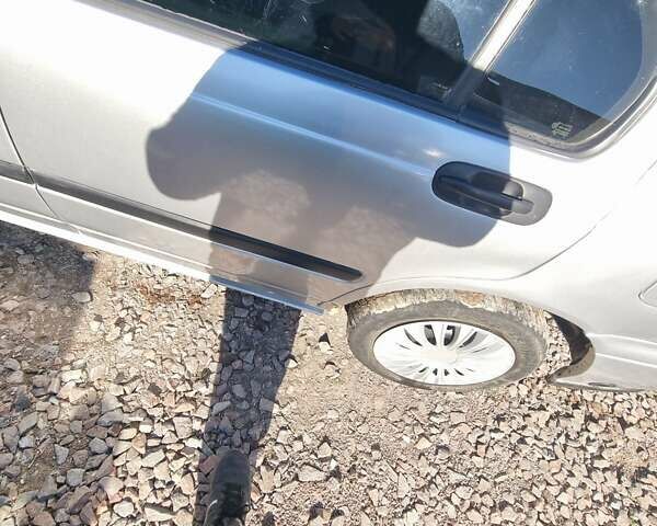 Серый Хонда Цивик, объемом двигателя 1.5 л и пробегом 239 тыс. км за 2100 $, фото 9 на Automoto.ua