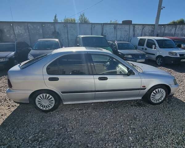 Серый Хонда Цивик, объемом двигателя 1.5 л и пробегом 239 тыс. км за 2100 $, фото 1 на Automoto.ua