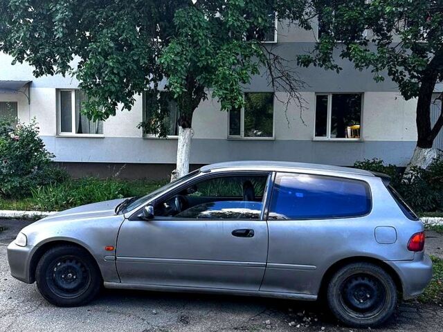 Серый Хонда Цивик, объемом двигателя 1.5 л и пробегом 0 тыс. км за 1800 $, фото 1 на Automoto.ua