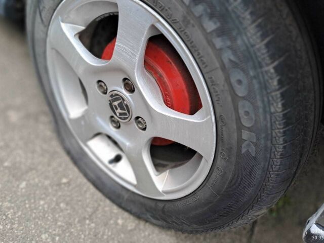 Серый Хонда Цивик, объемом двигателя 1.4 л и пробегом 1000 тыс. км за 506 $, фото 13 на Automoto.ua