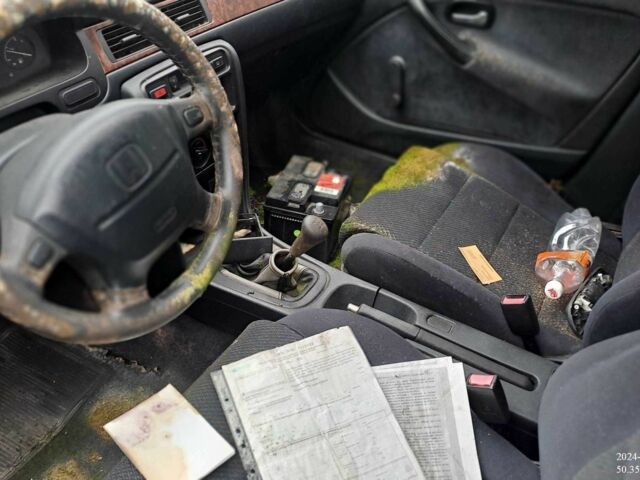 Серый Хонда Цивик, объемом двигателя 1.4 л и пробегом 1000 тыс. км за 506 $, фото 12 на Automoto.ua