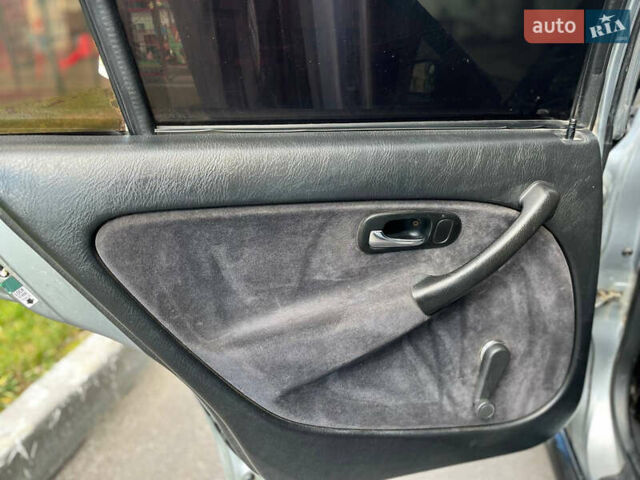 Сірий Хонда Сівік, об'ємом двигуна 1.5 л та пробігом 463 тис. км за 2399 $, фото 20 на Automoto.ua