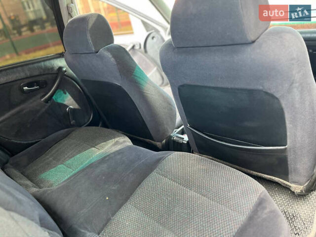 Сірий Хонда Сівік, об'ємом двигуна 1.5 л та пробігом 463 тис. км за 2399 $, фото 13 на Automoto.ua