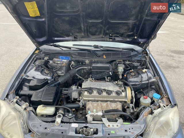 Хонда Цивик 1999 в Кропивницком (Кировограде) на Automoto.ua Серый Хонда Цивик, объемом двигателя 1.4 л и пробегом 300 тыс. км за 2700 $, фото 9 на Automoto.ua