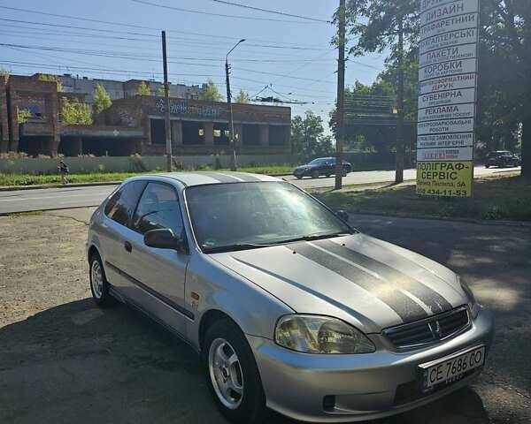 Серый Хонда Цивик, объемом двигателя 1.4 л и пробегом 184 тыс. км за 4500 $, фото 4 на Automoto.ua