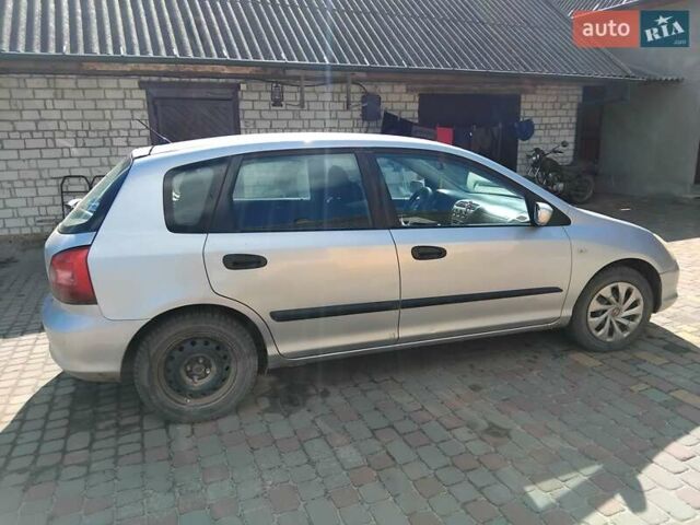 Серый Хонда Цивик, объемом двигателя 1.7 л и пробегом 270 тыс. км за 3200 $, фото 5 на Automoto.ua