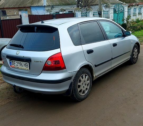 Серый Хонда Цивик, объемом двигателя 1.6 л и пробегом 0 тыс. км за 3500 $, фото 3 на Automoto.ua