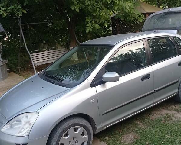 Серый Хонда Цивик, объемом двигателя 1.7 л и пробегом 400 тыс. км за 4150 $, фото 12 на Automoto.ua