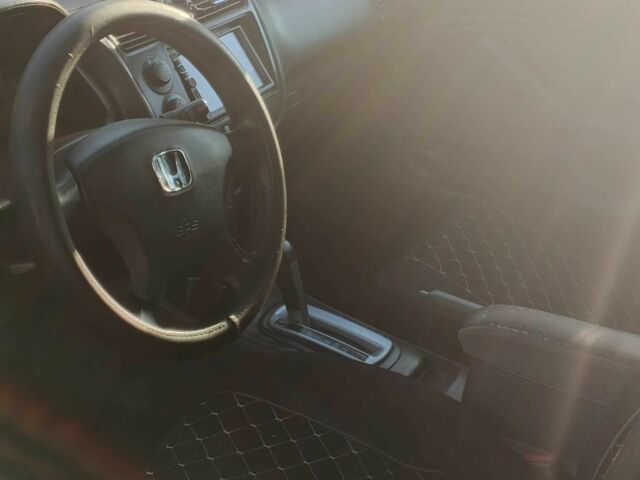 Серый Хонда Цивик, объемом двигателя 1.7 л и пробегом 300 тыс. км за 1188 $, фото 3 на Automoto.ua