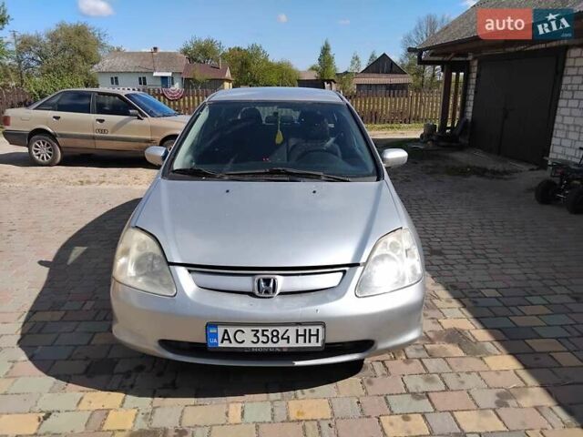 Серый Хонда Цивик, объемом двигателя 1.7 л и пробегом 270 тыс. км за 3200 $, фото 3 на Automoto.ua