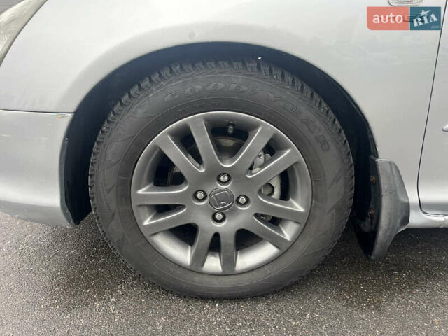 Серый Хонда Цивик, объемом двигателя 1.59 л и пробегом 311 тыс. км за 2750 $, фото 12 на Automoto.ua