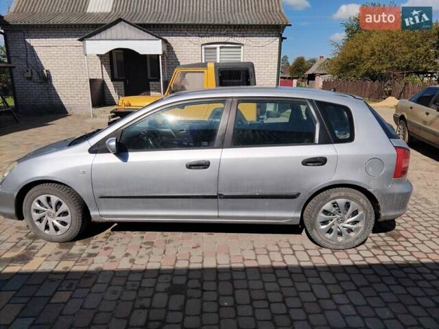 Серый Хонда Цивик, объемом двигателя 1.7 л и пробегом 270 тыс. км за 3200 $, фото 4 на Automoto.ua