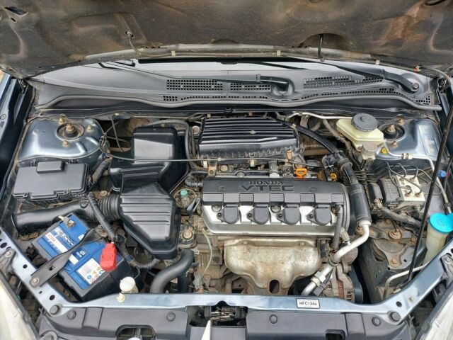 Серый Хонда Цивик, объемом двигателя 1.6 л и пробегом 251 тыс. км за 3500 $, фото 2 на Automoto.ua