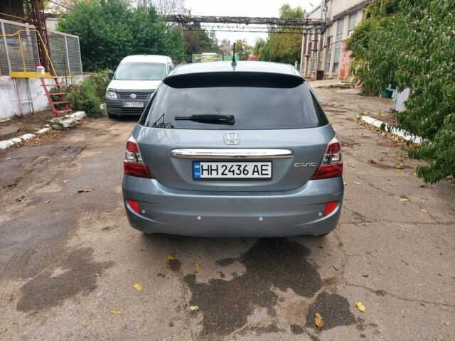 Серый Хонда Цивик, объемом двигателя 1.6 л и пробегом 251 тыс. км за 3500 $, фото 5 на Automoto.ua