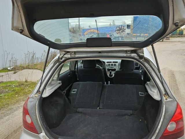 Серый Хонда Цивик, объемом двигателя 0 л и пробегом 330 тыс. км за 1907 $, фото 7 на Automoto.ua