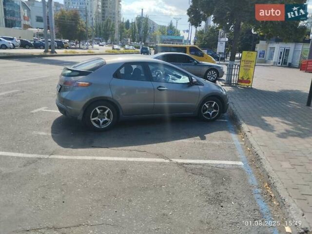 Серый Хонда Цивик, объемом двигателя 1.34 л и пробегом 245 тыс. км за 5500 $, фото 1 на Automoto.ua