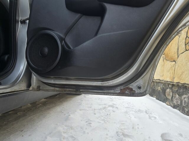 Серый Хонда Цивик, объемом двигателя 2.2 л и пробегом 240 тыс. км за 3547 $, фото 11 на Automoto.ua