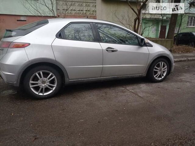 Серый Хонда Цивик, объемом двигателя 1.8 л и пробегом 249 тыс. км за 6300 $, фото 7 на Automoto.ua