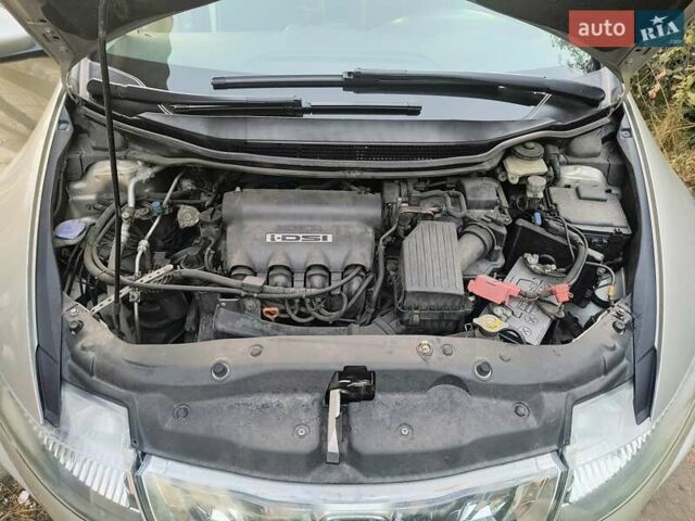 Серый Хонда Цивик, объемом двигателя 1.3 л и пробегом 330 тыс. км за 5500 $, фото 12 на Automoto.ua