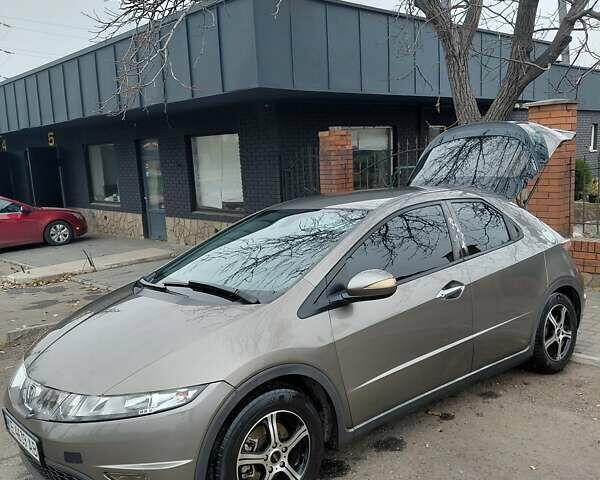 Серый Хонда Цивик, объемом двигателя 1.34 л и пробегом 245 тыс. км за 5200 $, фото 1 на Automoto.ua