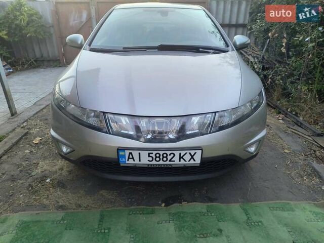 Серый Хонда Цивик, объемом двигателя 1.3 л и пробегом 330 тыс. км за 5500 $, фото 6 на Automoto.ua