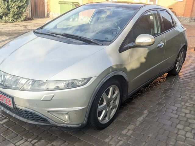 Серый Хонда Цивик, объемом двигателя 1.8 л и пробегом 269 тыс. км за 3072 $, фото 14 на Automoto.ua