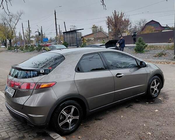 Серый Хонда Цивик, объемом двигателя 1.34 л и пробегом 245 тыс. км за 5200 $, фото 7 на Automoto.ua