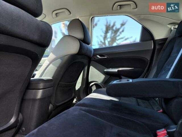 Серый Хонда Цивик, объемом двигателя 1.3 л и пробегом 268 тыс. км за 4990 $, фото 46 на Automoto.ua