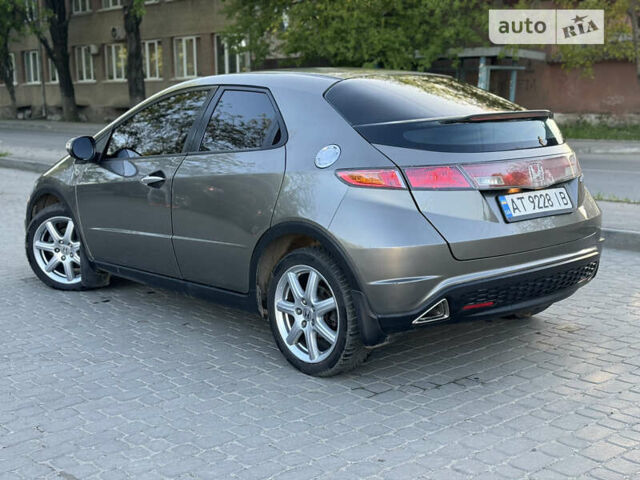 Серый Хонда Цивик, объемом двигателя 1.8 л и пробегом 151 тыс. км за 5900 $, фото 7 на Automoto.ua