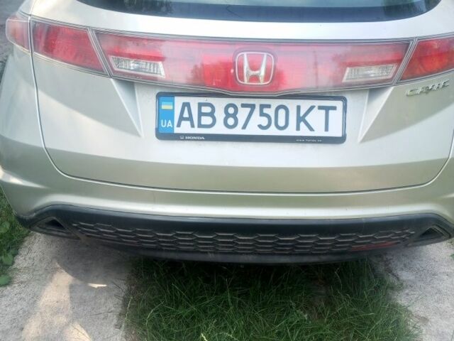Серый Хонда Цивик, объемом двигателя 1.8 л и пробегом 262 тыс. км за 5500 $, фото 2 на Automoto.ua