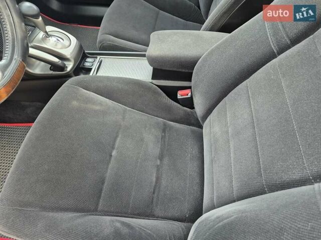 Серый Хонда Цивик, объемом двигателя 1.8 л и пробегом 181 тыс. км за 5200 $, фото 14 на Automoto.ua