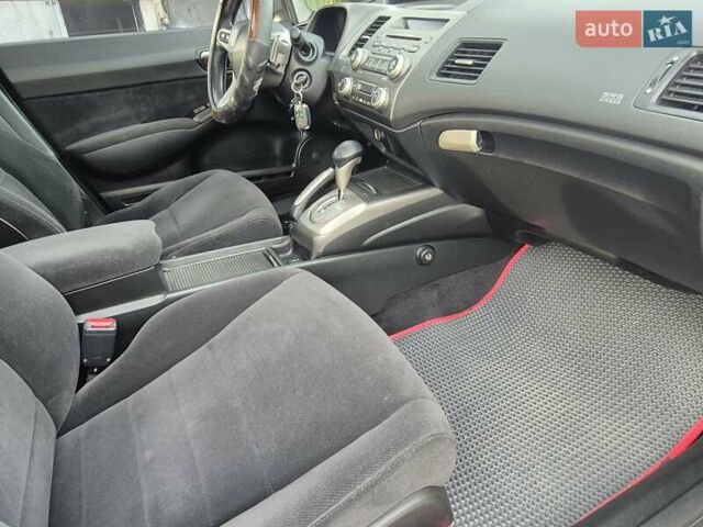 Серый Хонда Цивик, объемом двигателя 1.8 л и пробегом 181 тыс. км за 5200 $, фото 18 на Automoto.ua