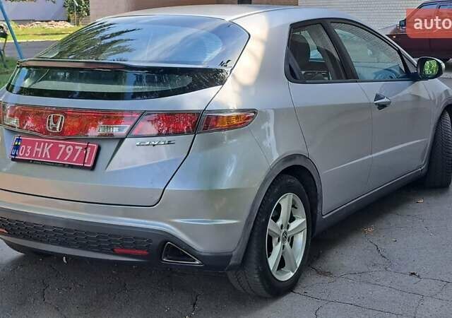 Серый Хонда Цивик, объемом двигателя 1.8 л и пробегом 207 тыс. км за 6100 $, фото 12 на Automoto.ua