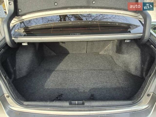 Серый Хонда Цивик, объемом двигателя 1.8 л и пробегом 181 тыс. км за 5200 $, фото 16 на Automoto.ua