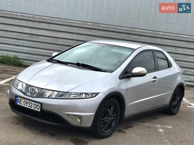 Серый Хонда Цивик, объемом двигателя 1.4 л и пробегом 206 тыс. км за 3899 $, фото 9 на Automoto.ua