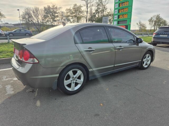 Серый Хонда Цивик, объемом двигателя 1.8 л и пробегом 181 тыс. км за 5200 $, фото 4 на Automoto.ua