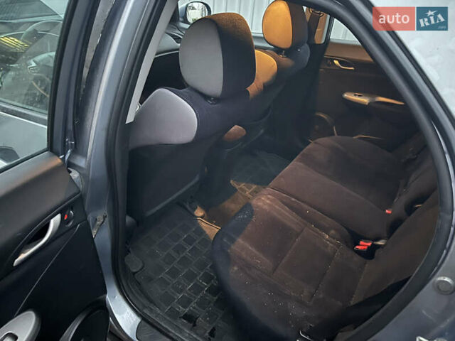 Серый Хонда Цивик, объемом двигателя 1.8 л и пробегом 240 тыс. км за 5500 $, фото 9 на Automoto.ua