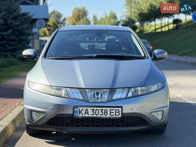 Серый Хонда Цивик, объемом двигателя 1.8 л и пробегом 290 тыс. км за 6500 $, фото 5 на Automoto.ua