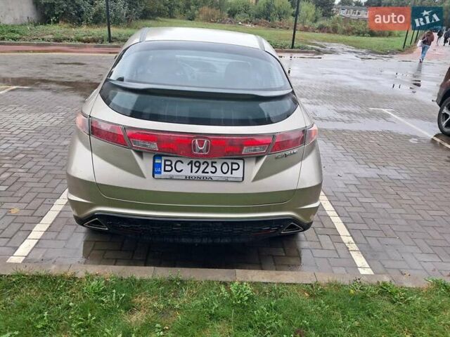 Серый Хонда Цивик, объемом двигателя 1.8 л и пробегом 230 тыс. км за 6500 $, фото 6 на Automoto.ua