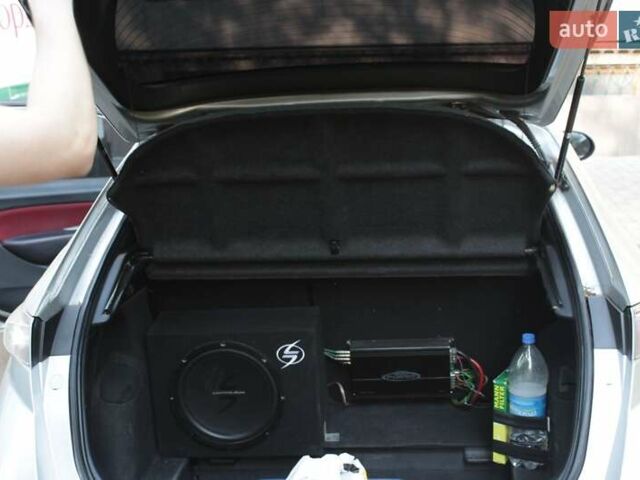 Серый Хонда Цивик, объемом двигателя 2 л и пробегом 251 тыс. км за 5700 $, фото 16 на Automoto.ua