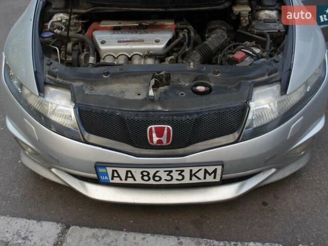 Серый Хонда Цивик, объемом двигателя 2 л и пробегом 251 тыс. км за 5700 $, фото 37 на Automoto.ua