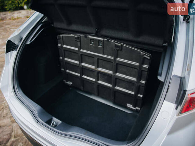 Серый Хонда Цивик, объемом двигателя 1.4 л и пробегом 159 тыс. км за 8300 $, фото 53 на Automoto.ua