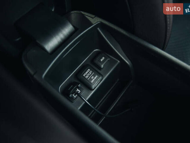 Серый Хонда Цивик, объемом двигателя 1.4 л и пробегом 159 тыс. км за 8300 $, фото 36 на Automoto.ua