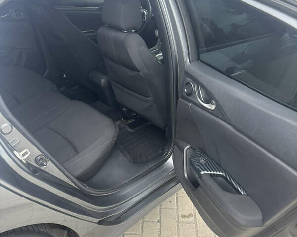 Серый Хонда Цивик, объемом двигателя 1.5 л и пробегом 124 тыс. км за 15500 $, фото 19 на Automoto.ua