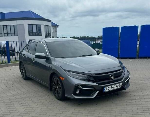 Серый Хонда Цивик, объемом двигателя 1.5 л и пробегом 124 тыс. км за 15500 $, фото 3 на Automoto.ua