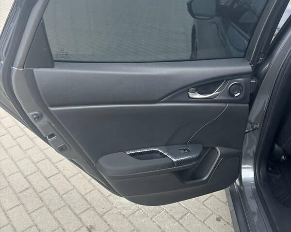 Серый Хонда Цивик, объемом двигателя 1.5 л и пробегом 124 тыс. км за 15500 $, фото 20 на Automoto.ua